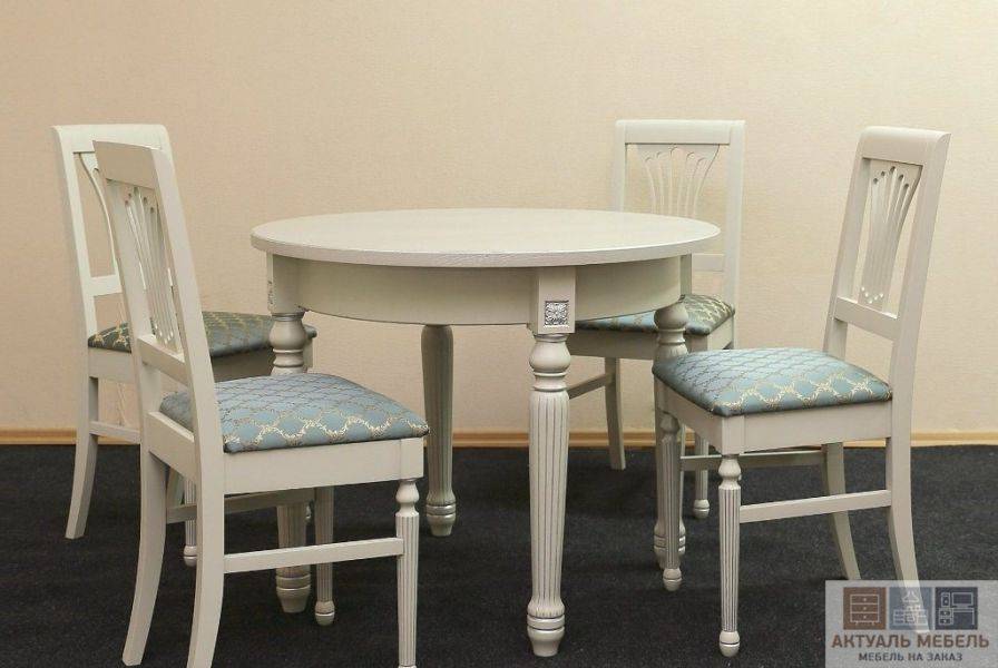 столовая группа из дерева в Тюмени