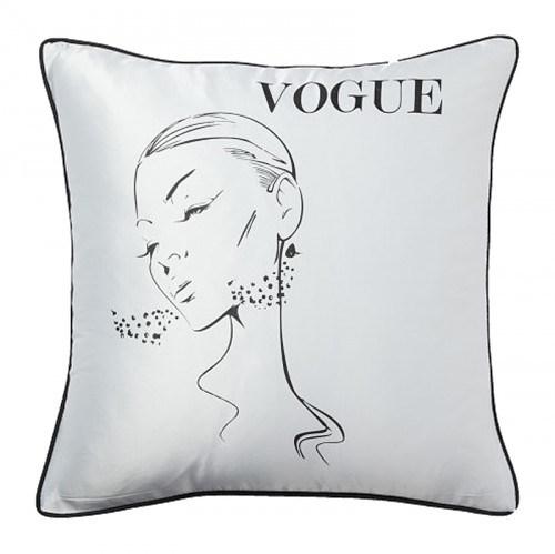 подушка с надписью vogue в Тюмени